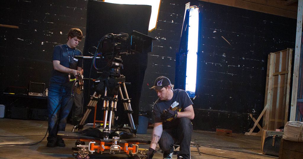 Duvetyne Nedir? Film Yapımında Kumaş Çeşitleri